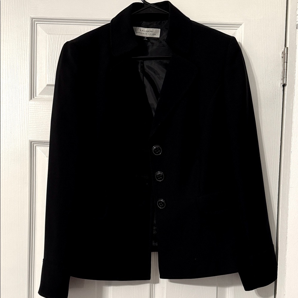 Tahari ASL Classic Black Blazer